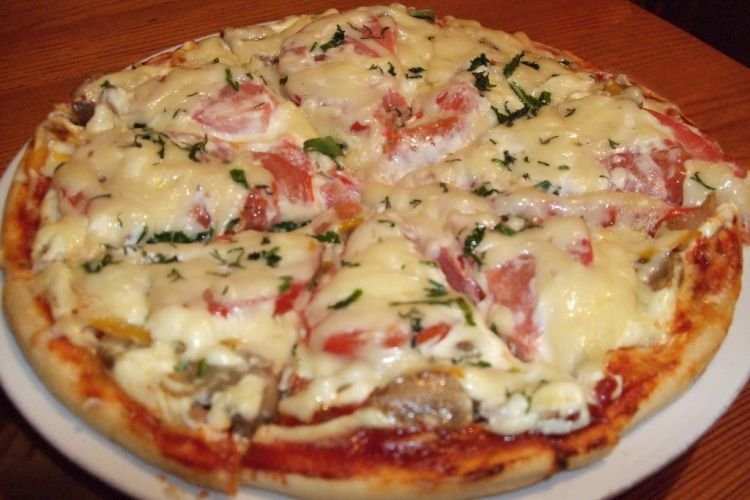 20 рецептов пиццы с колбаской, от которых ты будешь в восторге