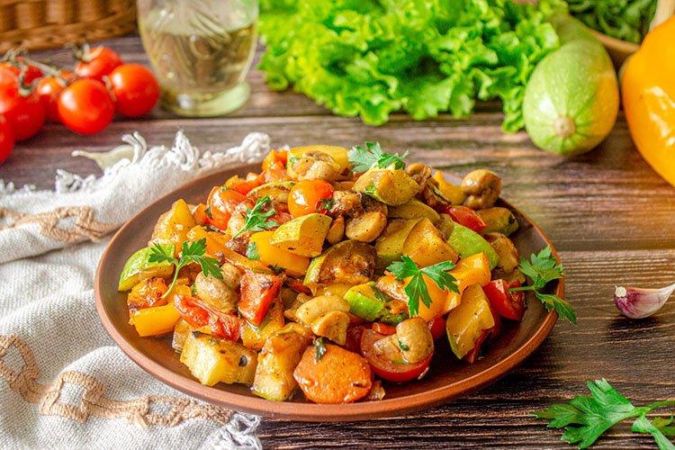 Овощное рагу с цуккини - 15 простых рецептов на любой вкус