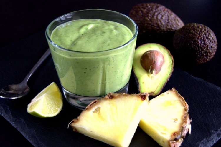 20 рецептов полезных напитков из авокадо
