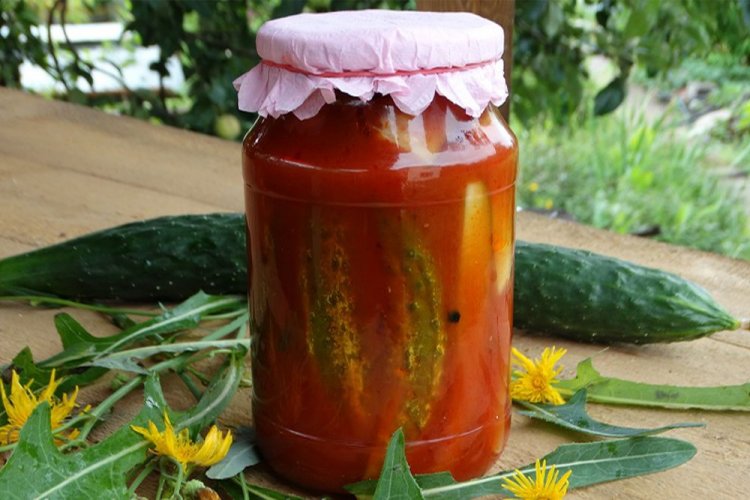 Маринованные огурцы с томатным соусом на зиму: 20 быстрых и аппетитных идей