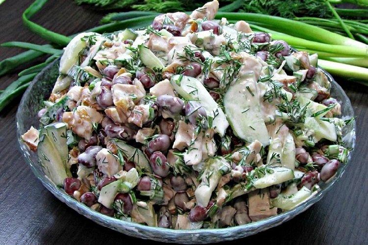 20 вкусных салатов с куриной грудкой и фасолью