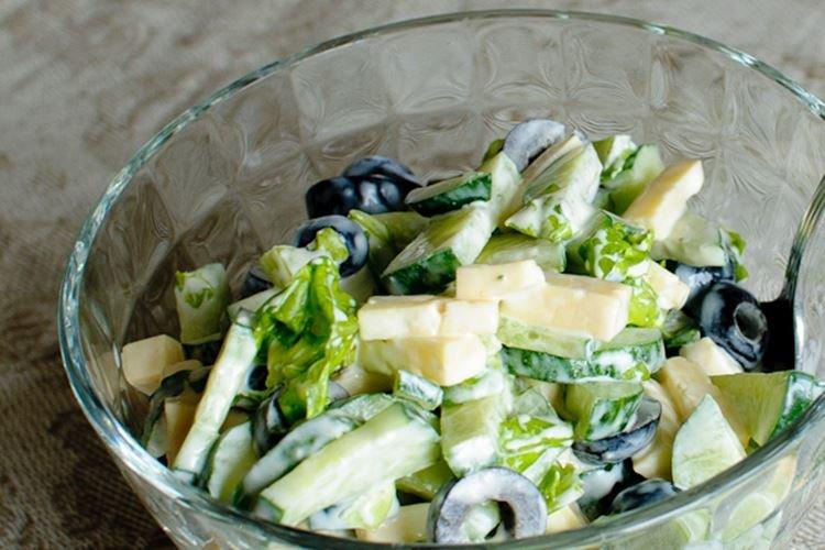 20 превосходных рецептов аппетитных салатов с сыром