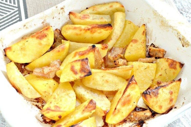 20 способов приготовить картошку по-сельски в духовке