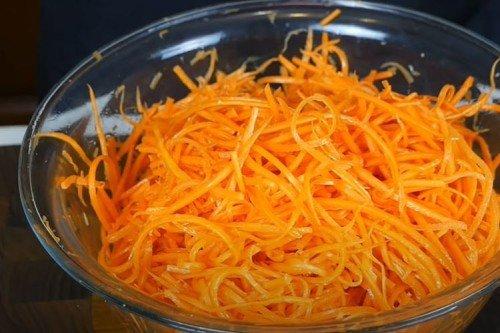 Морковь по-корейски в домашних условиях - 5 вкусных рецептов (пошагово с фото)