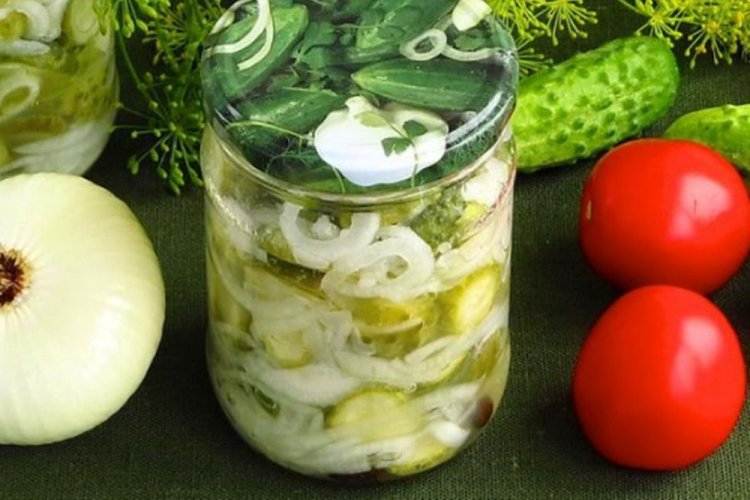 Салат «Нежинский» из огурцов на зиму: 20 самых вкусных рецептов