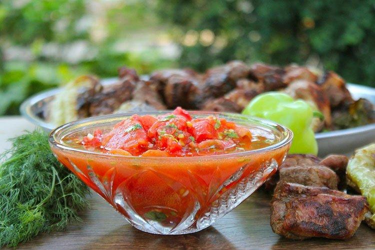 Салаты с помидорами - 20 легких и вкусных рецептов
