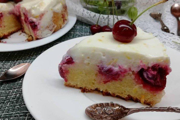 Пирог с вишней: 15 вкусных и быстрых рецептов