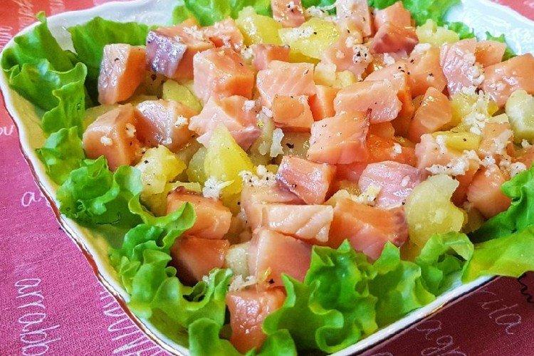 Салаты с лососем - 20 вкусных рецептов приготовления