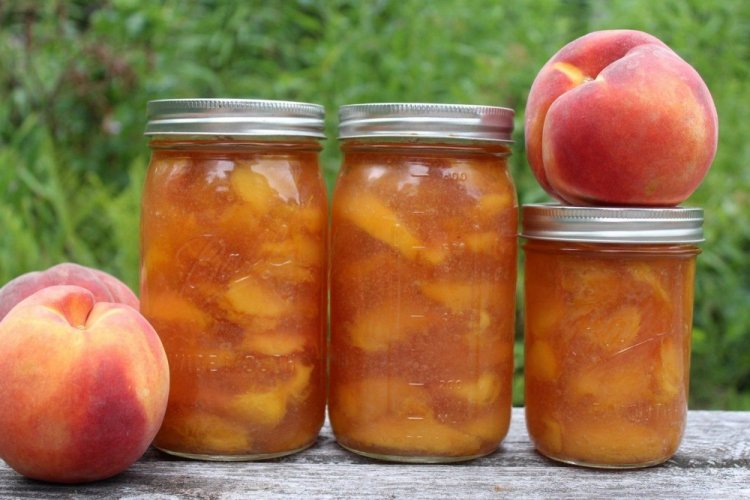 8 легких рецептов персиков в собственном соку на зиму