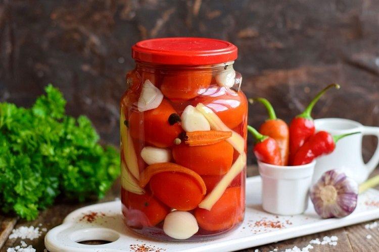 20 рецептов невероятно вкусных консервированных помидоров