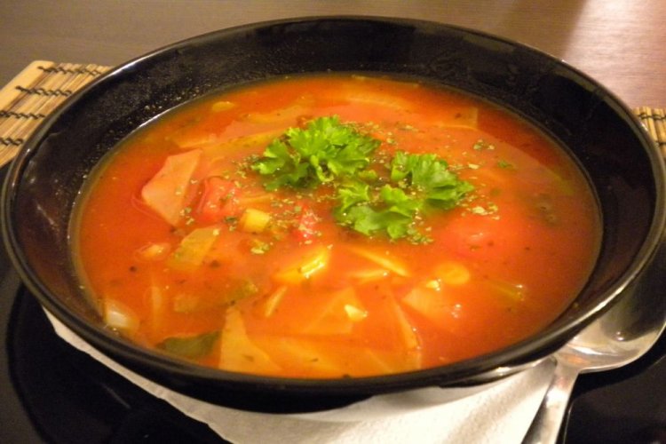 20 супов из сельдерея, которые сможет приготовить каждый