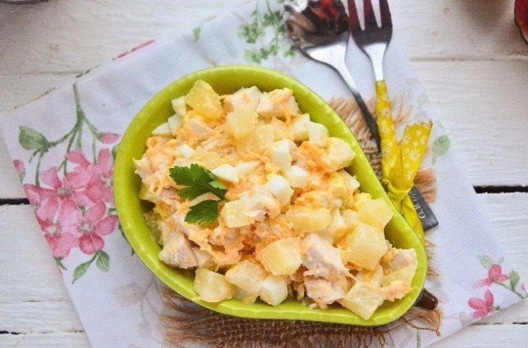 Салат с курицей и ананасом - 12 вкусных рецептов приготовления