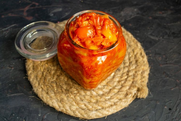 Салат «Анкл бенс» из кабачков на зиму: 20 отличных рецептов