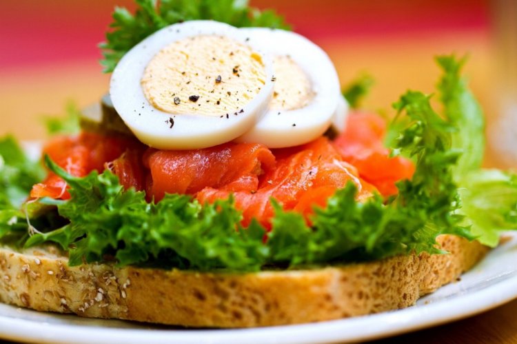 Бутерброды к завтраку: 20 аппетитных и сытных рецептов