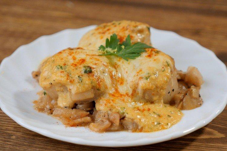 Курица с грибами в сливочном соусе - 12 простых и вкусных рецептов