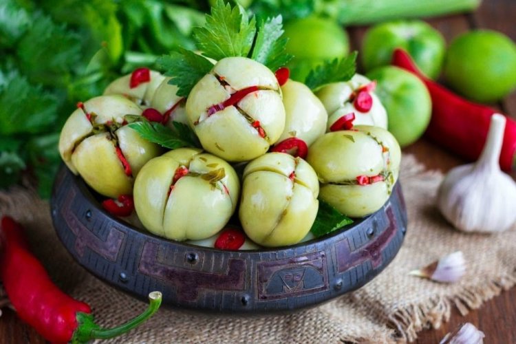 Зеленые помидоры на зиму: 20 оригинальных рецептов