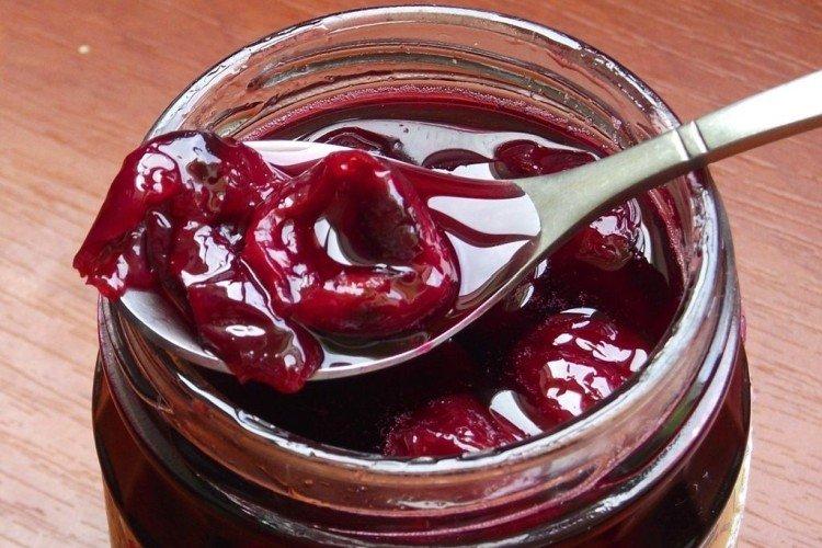 20 рецептов джема из вишни, который захочется попробовать