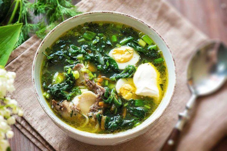 20 супов из кра­пивы, которые сможет приготовить каждый