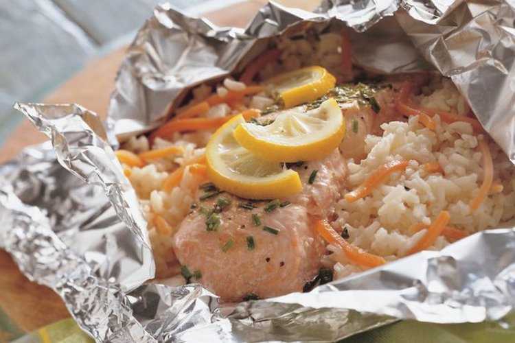 Рыбные стейки кеты в духовке: 12 простых рецептов на любой вкус
