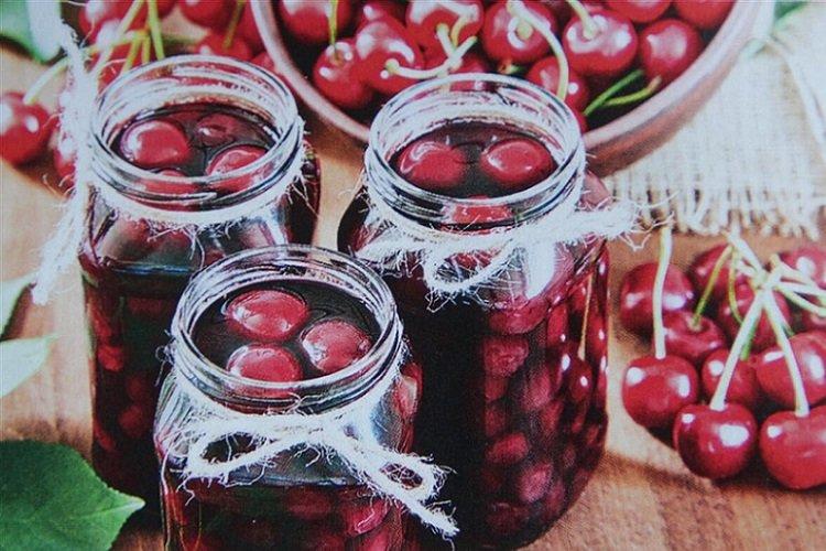 20 легких рецептов вишни в естественном соку