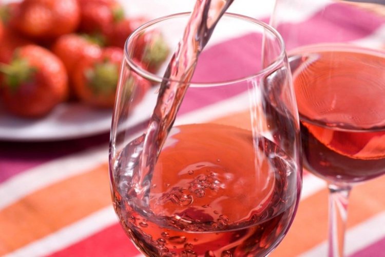 8 лучших рецептов вина из клубники