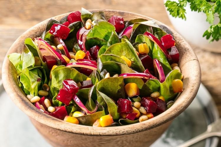 20 весенних салатов, которые хочется готовить каждый день