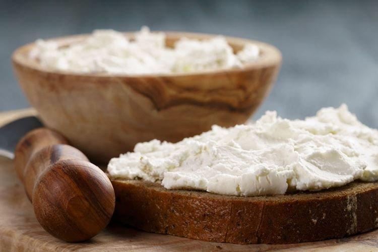 8 простых рецептов сыра Филадельфия в домашних условиях