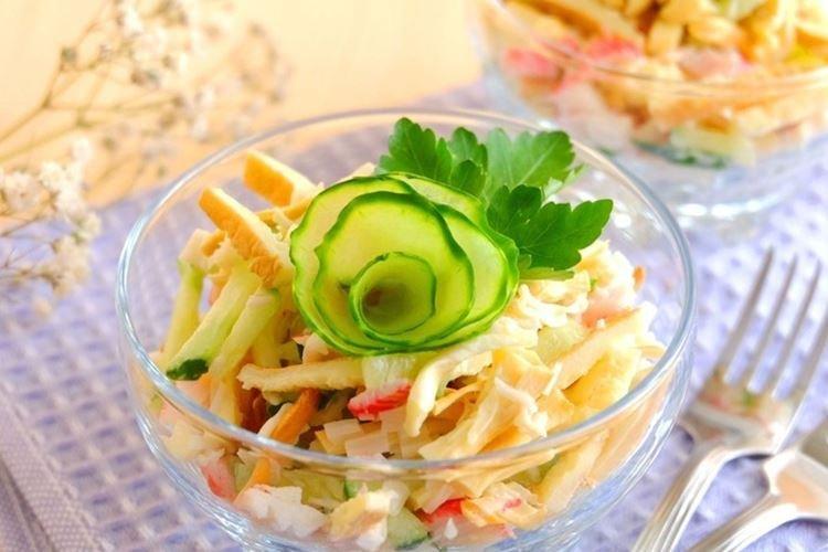 20 рецептов самых вкусных салатов с сыром