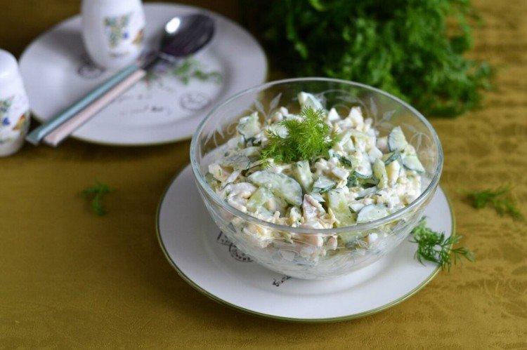20 простых салатов из яиц и огурцов