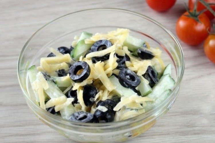 20 салатов с маслинами, которые сможет приготовить каждый