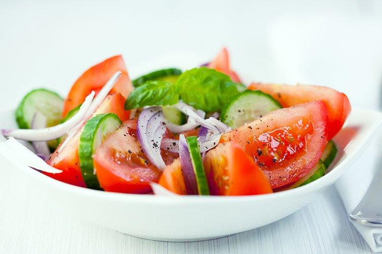 Салаты с помидорами - 20 легких и вкусных рецептов