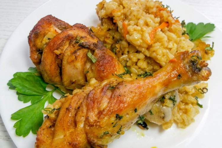 Куриные голени с рисом в духовке: 15 прекрасных рецептов