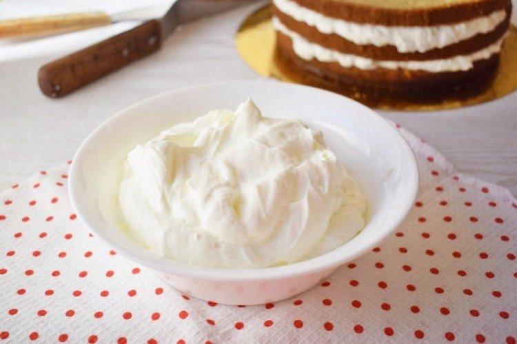 Крем для торта - 20 простых и вкусных рецептов