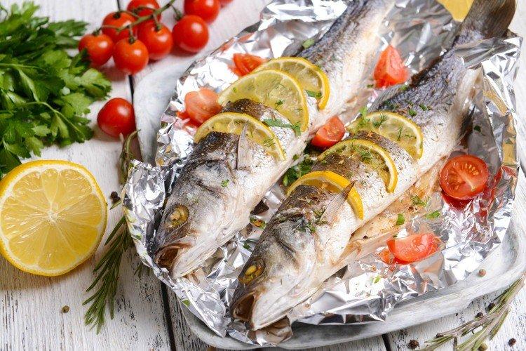Рыба, испеченная в фольге в печи - 20 самых вкусных рецептов