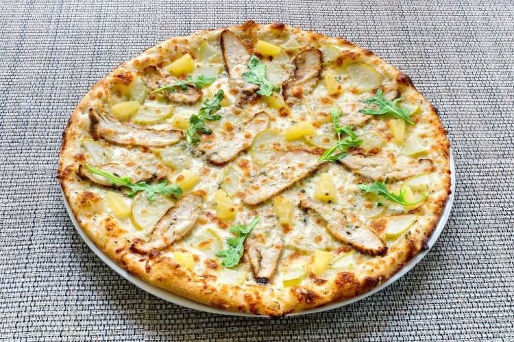 20 рецептов пиццы с цыпленком, которая готовится легче легкого