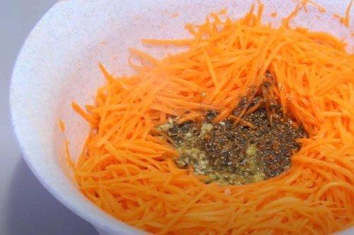Морковь по-корейски в домашних условиях - 5 аппетитных рецептов (пошагово с изображениями)