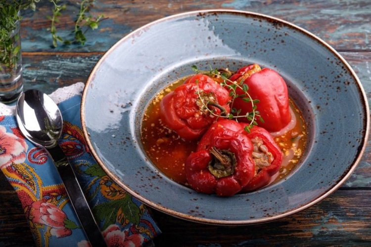 Соус для фаршированных перцев: 15 рецептов на любой вкус