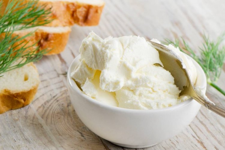 Сыр из кефира: 10 легких рецептов в домашних условиях
