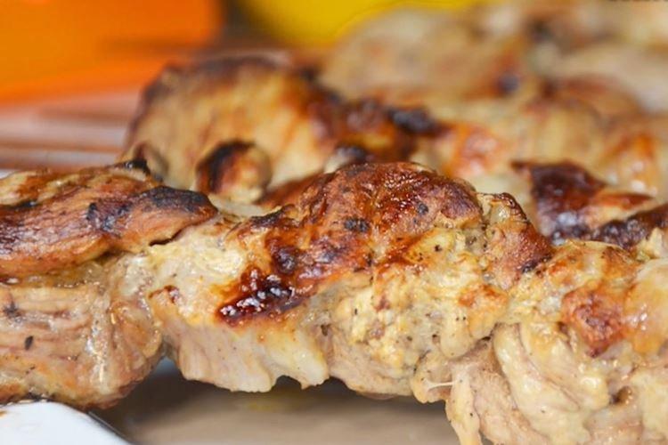 Кебаб из свинины на шампурах в печи - 10 самых восхитительных рецептов
