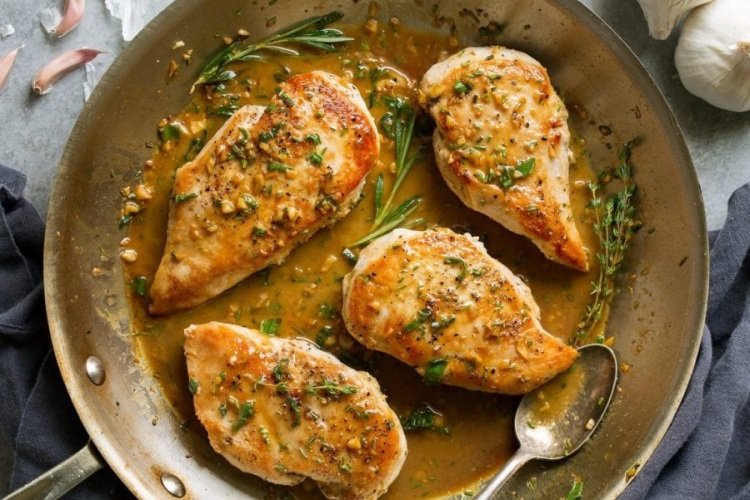 20 превосходных рецептов курицы грудки на сковороде