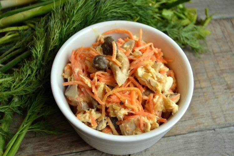Салат с курицей и грибами - 12 вкусных рецептов приготовления