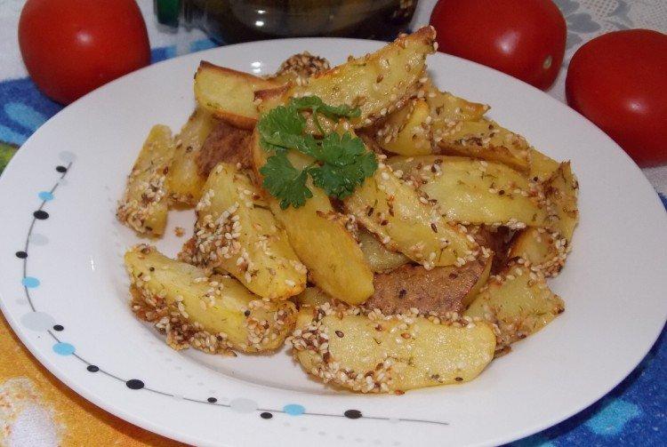 Картофель, запеченный в духовке - 20 простых и вкусных рецептов