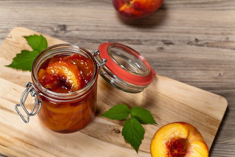 Персики на зиму: 20 простых и очень вкусных рецептов