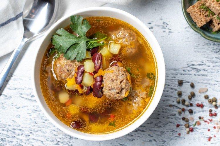 Бобовый суп - 20 быстрых и вкусных рецептов