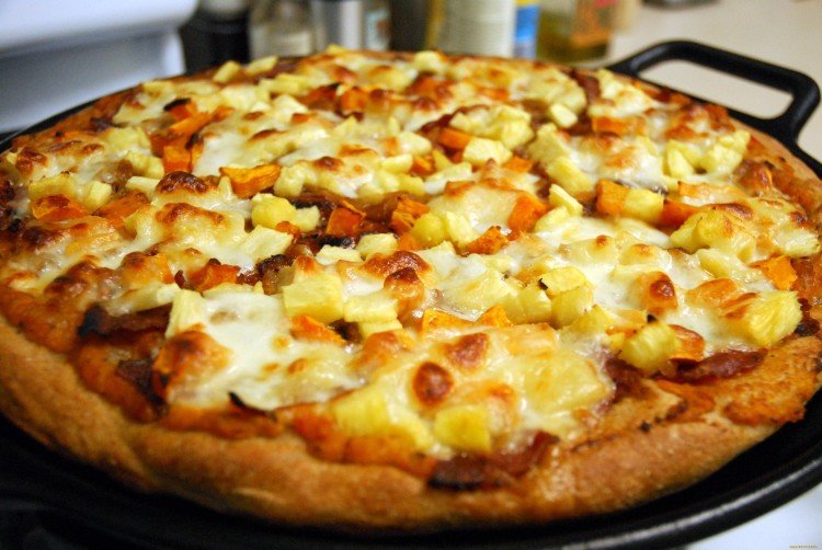 20 рецептов пиццы с ананасами, которые сможет приготовить каждый
