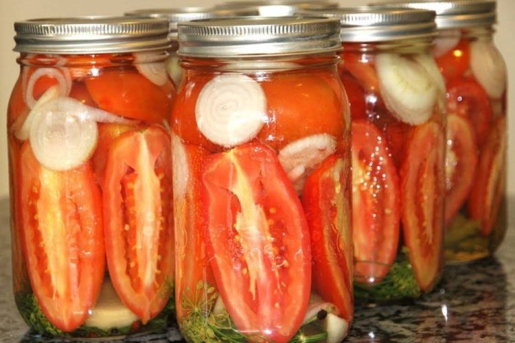 20 простых методов приготовления помидоров дольками на зиму