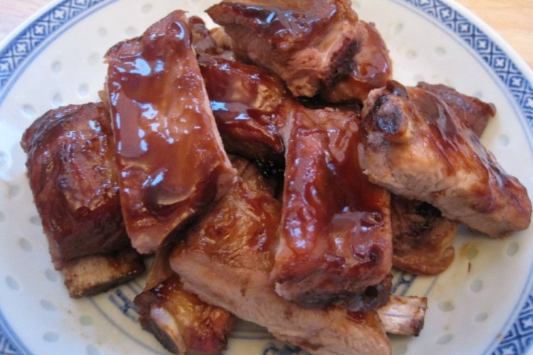 Тушеные свиные ребрышки: 12 рецептов, которые точно стоит попробовать