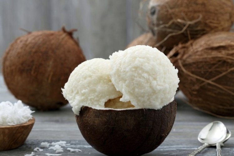 20 рецептов с кокосовым молоком, которые стоит приготовить