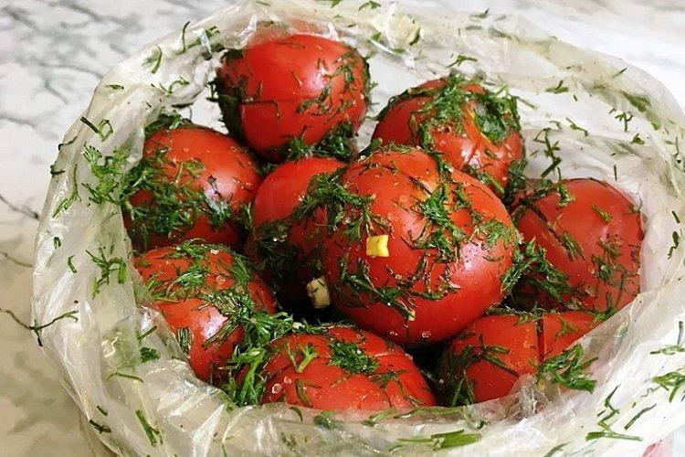 20 рецептов очень вкусных консервированных помидоров